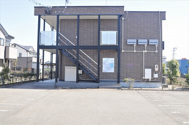 レオパレスＫ　ひかり 駐車場
