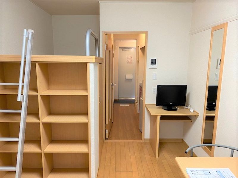 レオパレスひご坪井 居間