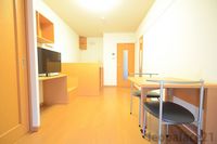 レオパレス宮の木 居間