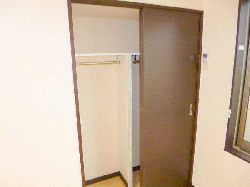 レオネクストアーミリージュ 収納