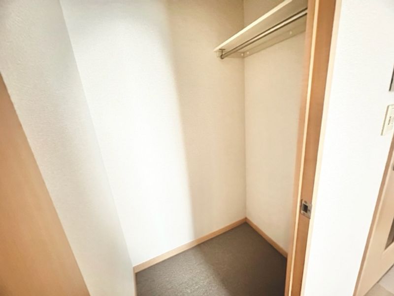 レオパレスウイング北坂戸 収納