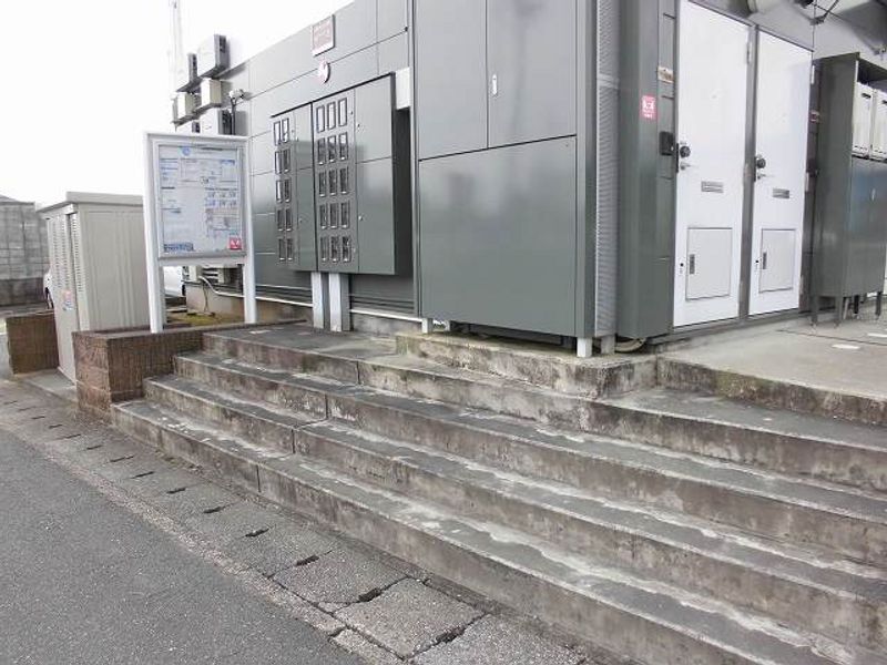 レオパレスニシキ エントランス