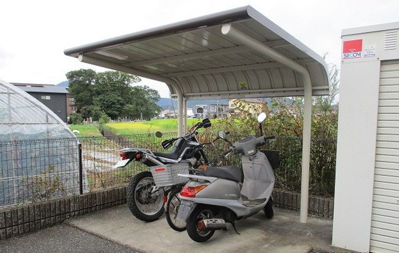 レオパレスＨＡＴＡＫＥＮＡＫＡⅡ 共用部分
