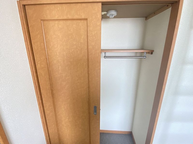 レオパレスラズベリー 収納