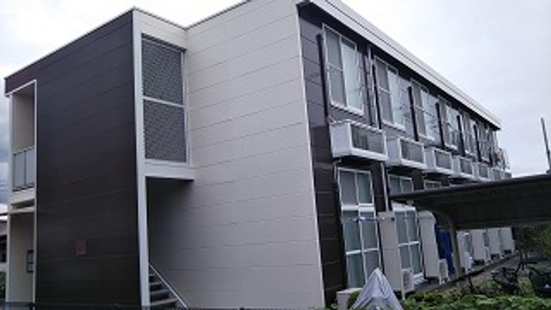 レオパレスシャルマン 外観