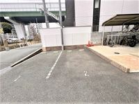 レオパレスラピスラズリ高井田 駐車場