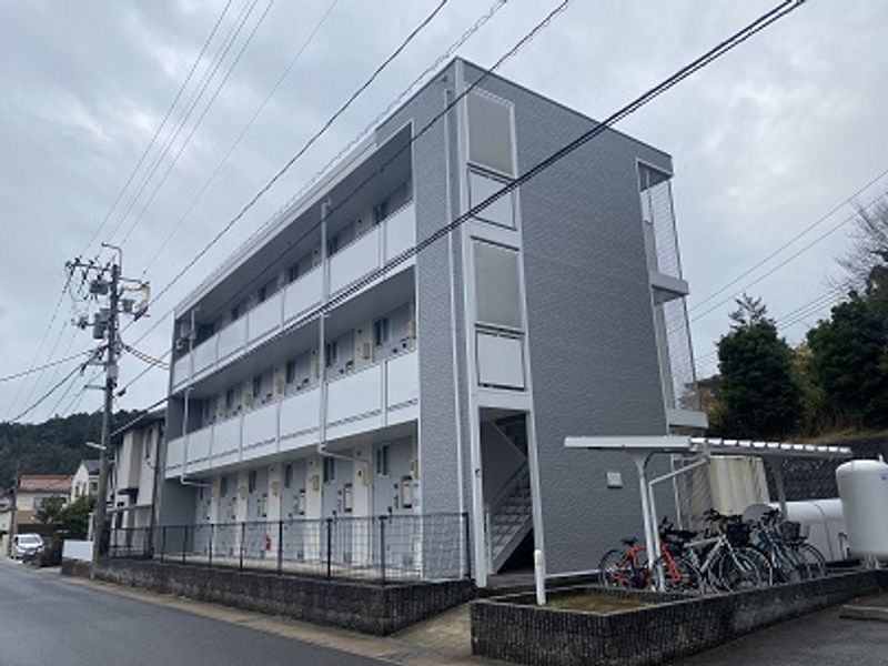 レオパレス和 外観