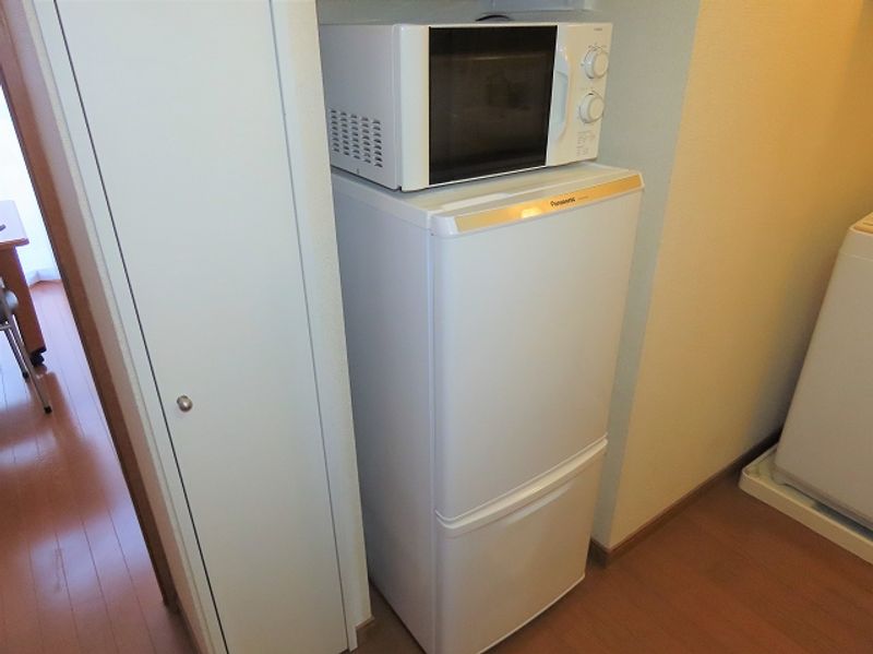 レオパレス中御所 その他