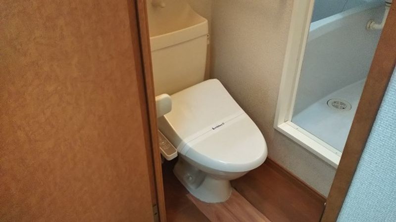 レオパレス愛宕上 トイレ