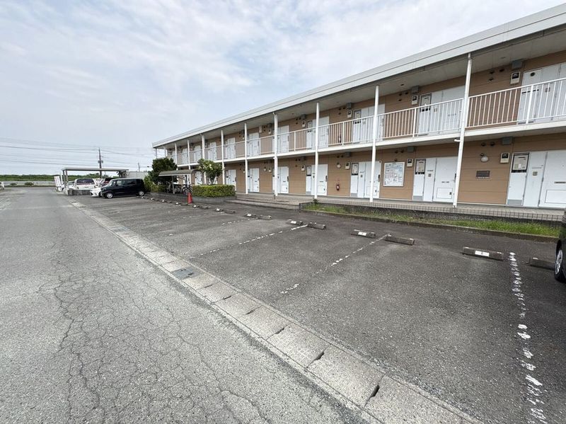 レオパレスＫＳＳ 駐車場
