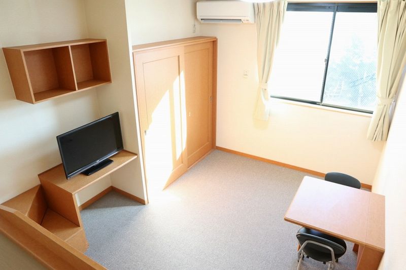 レオパレスＫＡＪＩＹＡＭＡ 居間
