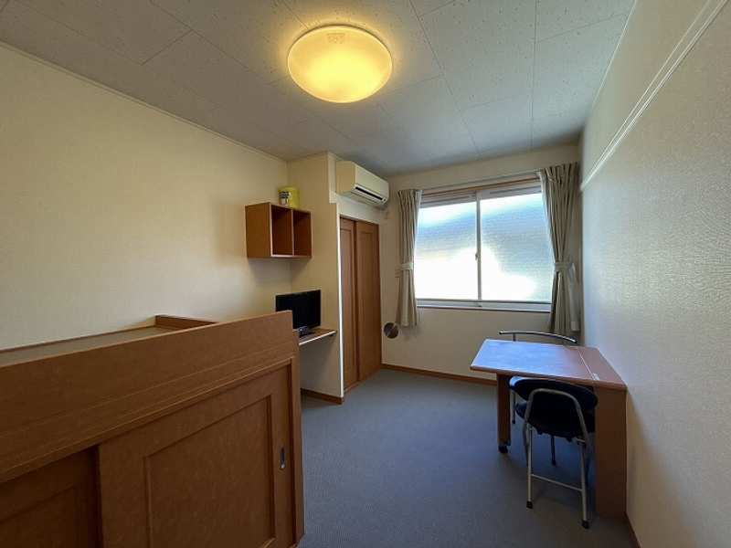 レオパレスフリージア 居間