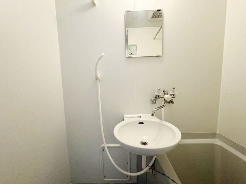 レオパレス北中江 洗面台