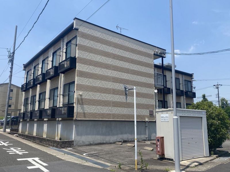レオパレスアイティー笹原 外観