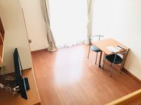 レオパレスレイクサイド 居間