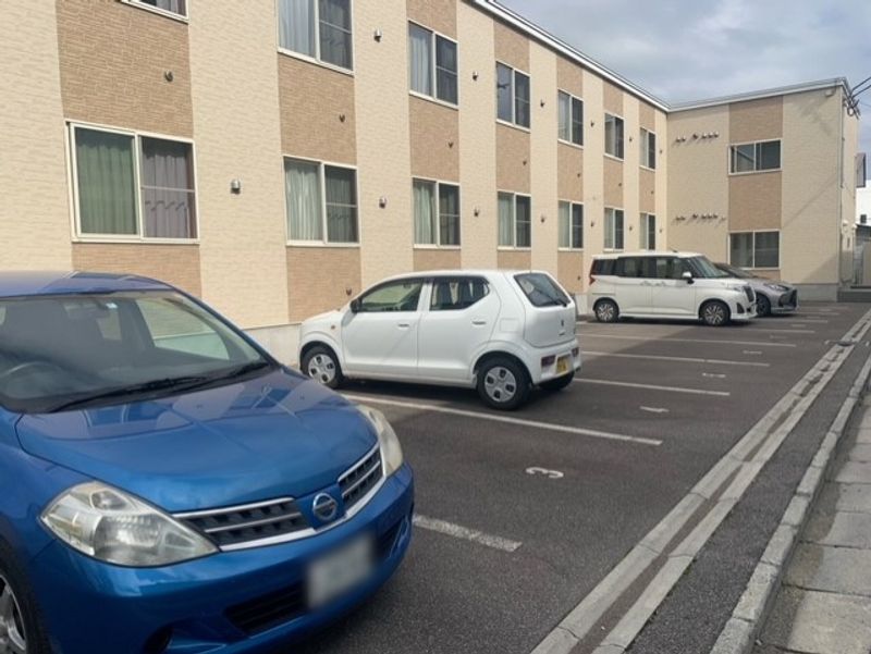 レオパレスＳｅａ　ヒルズ　函館 駐車場