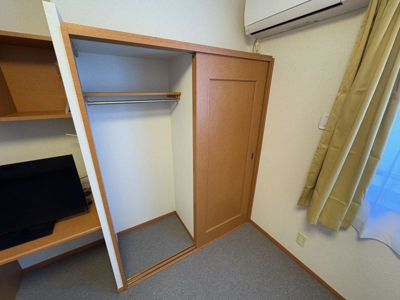 レオパレスボヌール山辺 収納