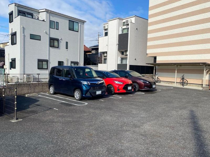 leopalace Arasaki Bãi đỗ xe