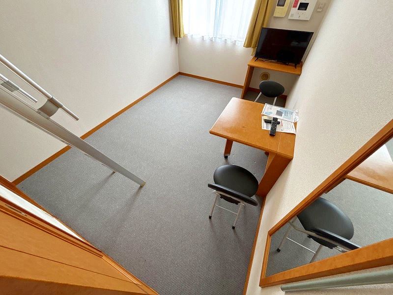 レオパレスソラーレ 居間