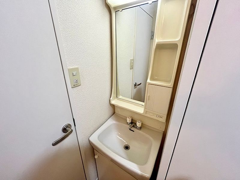レオパレスヴィレッジ 洗面台