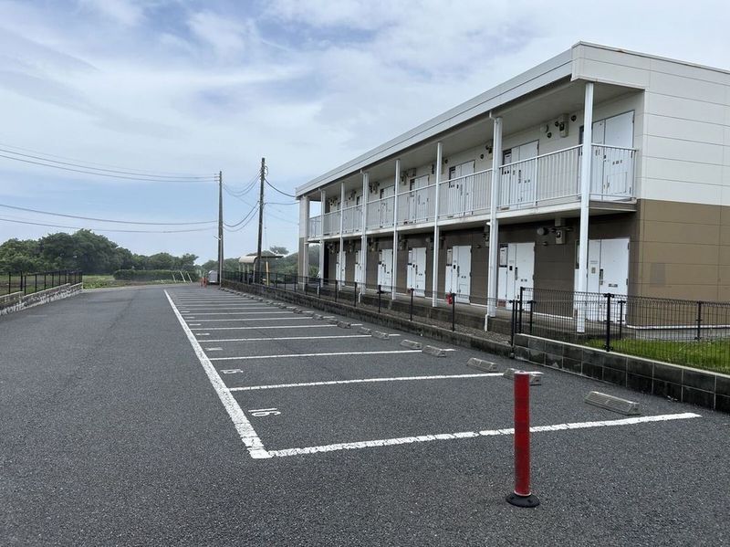 レオネクストサーフサイド海誠 駐車場