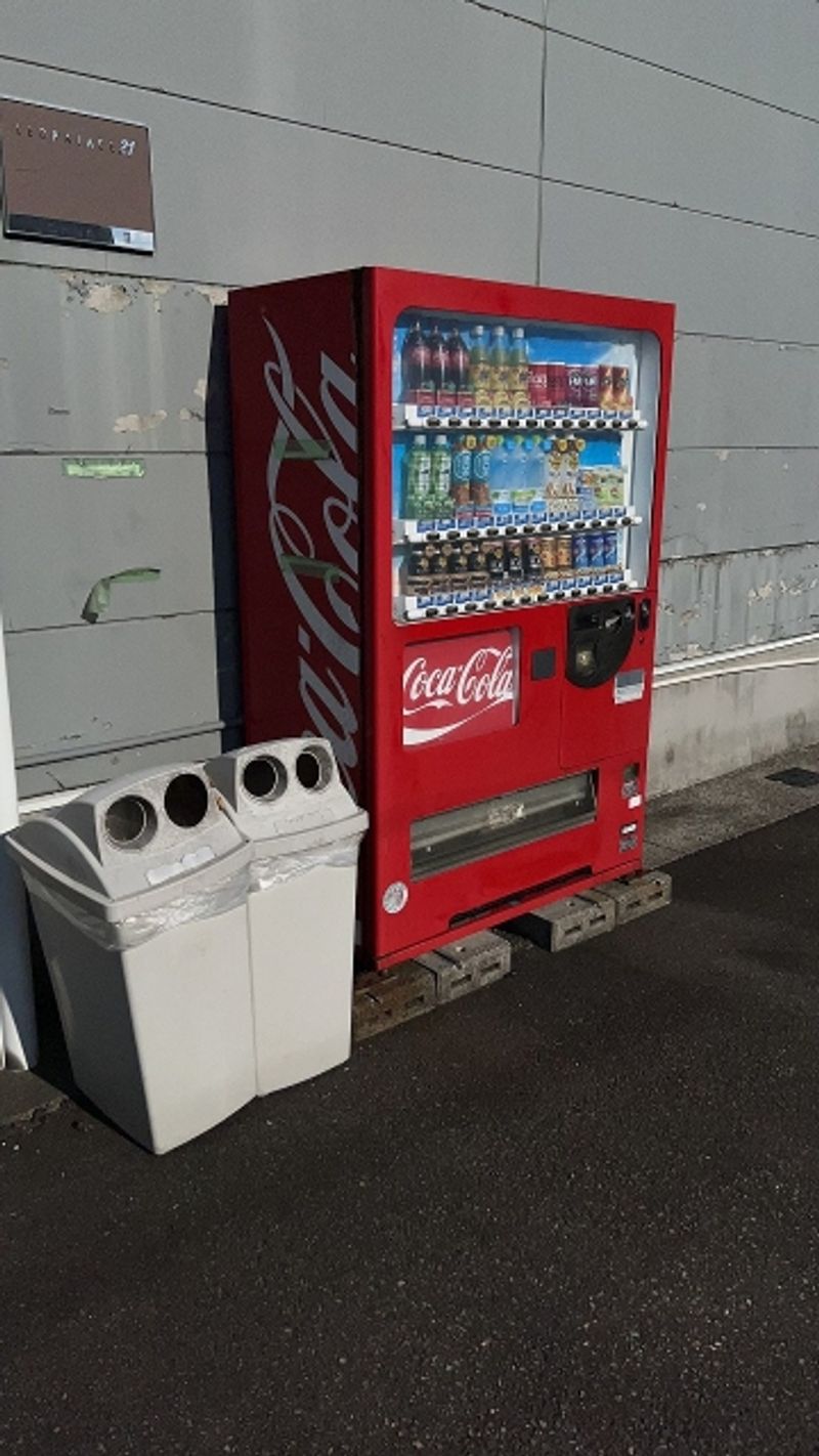 レオパレスＪＯＨＮＡＮ　Ⅱ エントランス