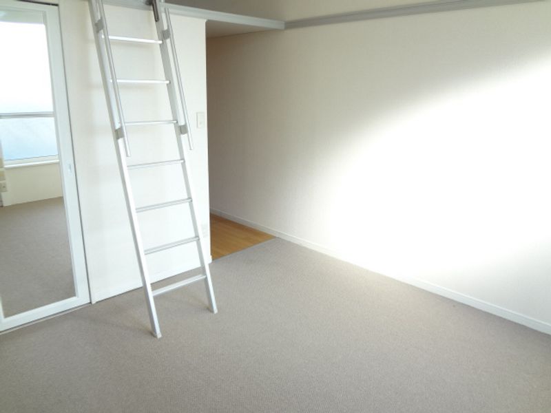 レオパレス清良 居間