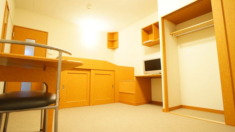 レオパレスむとべ 居間