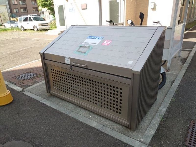 レオパレスあじさいブライト 共用部分