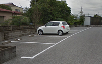 レオパレスシーグラース 駐車場