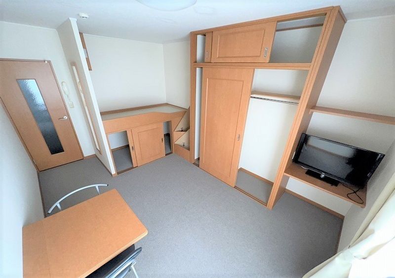 レオパレスセジュール 居間