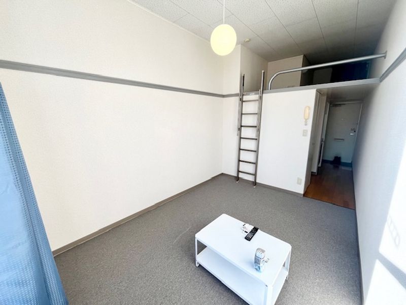 レオパレス中田Ⅰ 居間