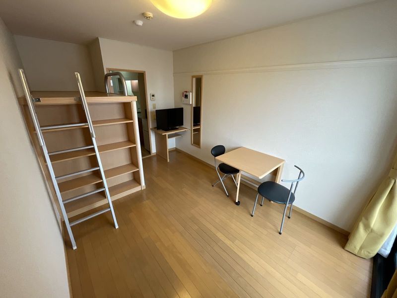 leopalace Piatto Living room