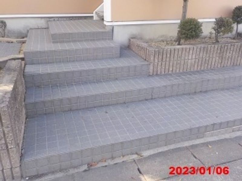 レオパレスシーマンニア エントランス