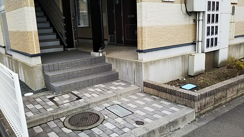 レオパレス陽 エントランス