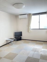 レオネクスト坂井砂山 居間