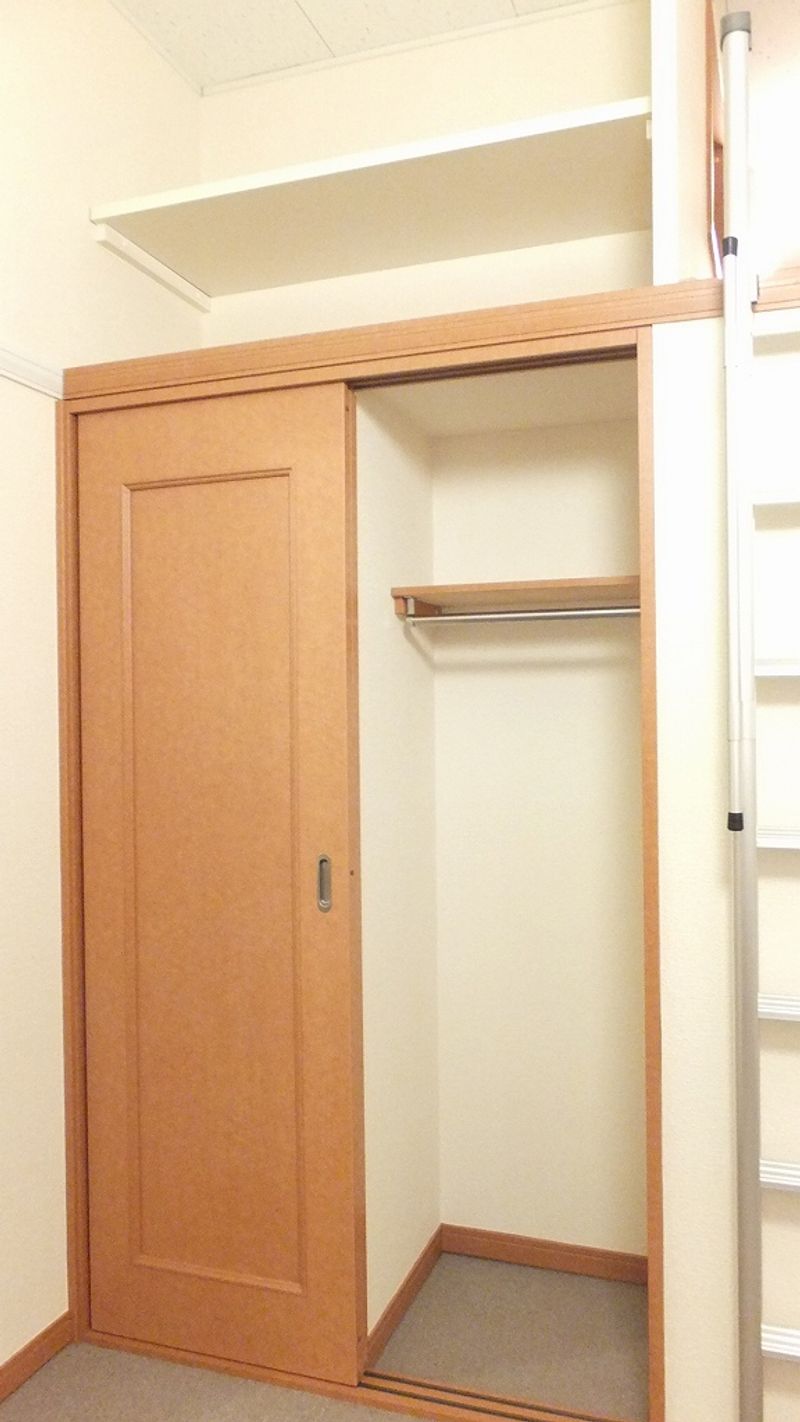 レオパレスコア 収納