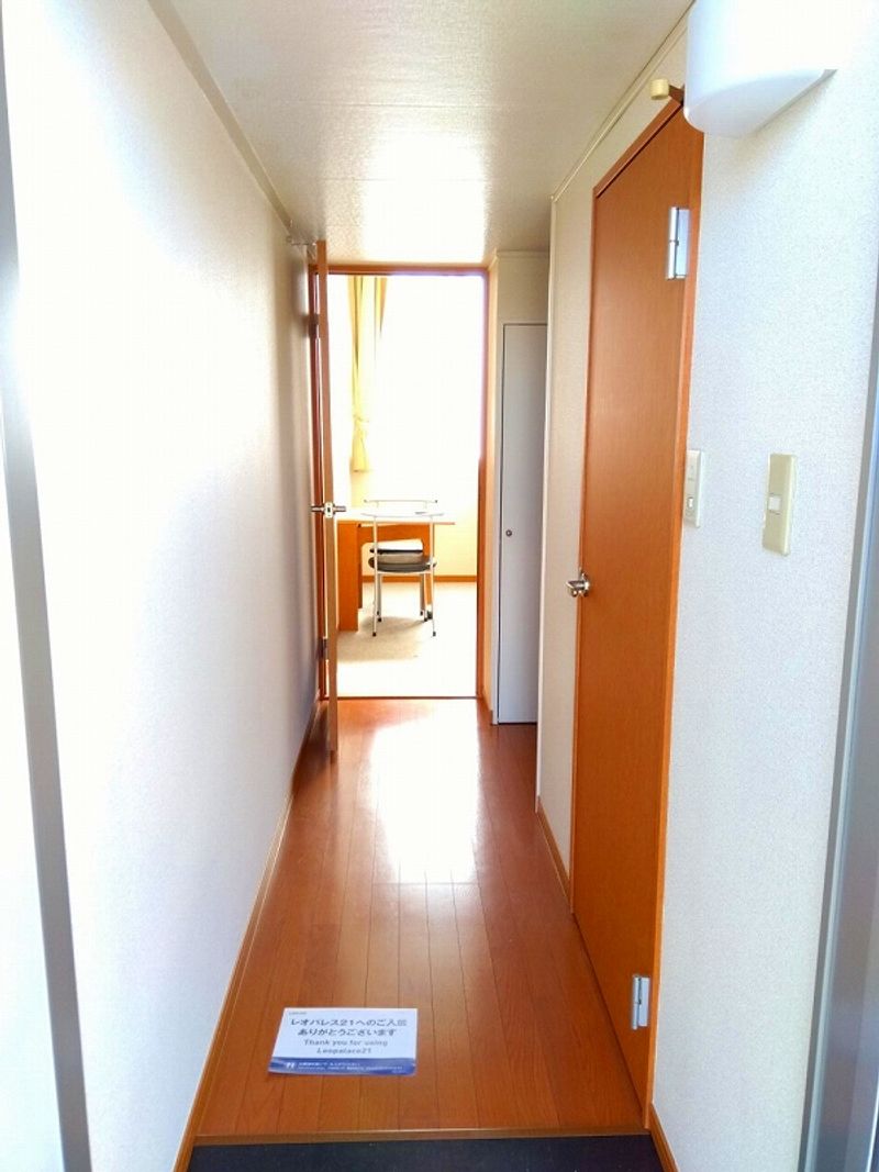 レオパレス希林館Ⅱ 玄関