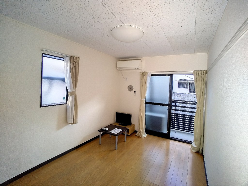 レオネクストＴＡＫＡＲＡＤＡⅡ 居間