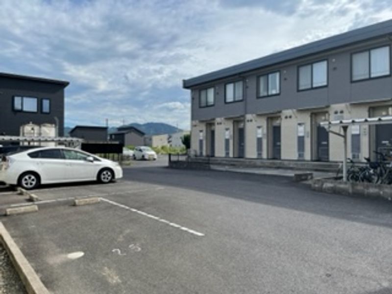 レオパレスサニーホーム　堂ノ前 駐車場