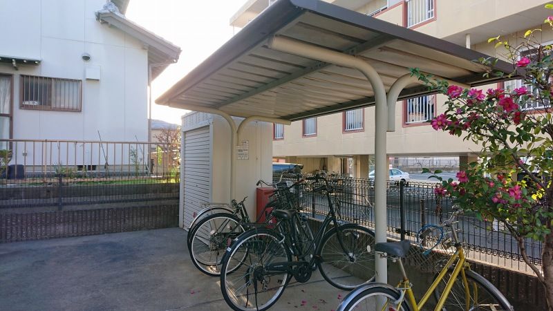 レオパレスつつじが丘 共用部分