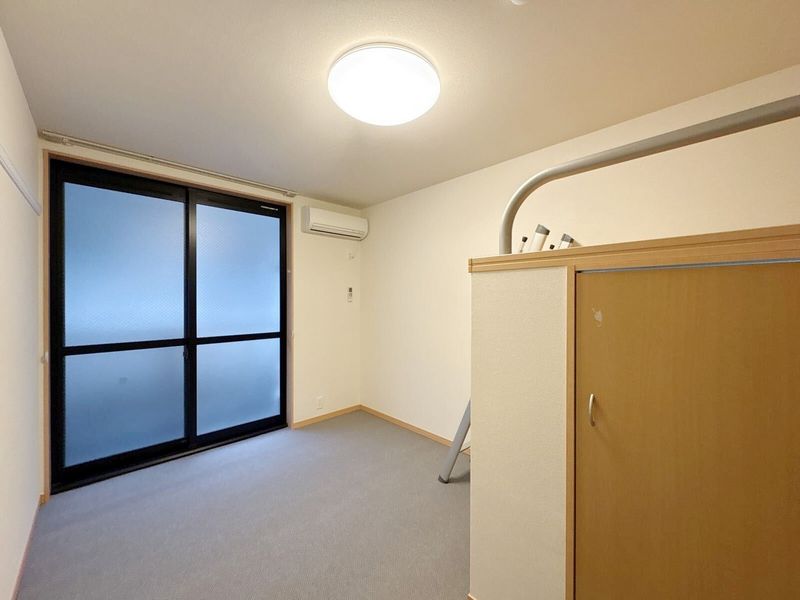 レオパレスプレステージ草加 居間