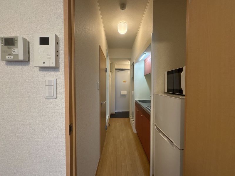 レオパレスエスポワール桜木町 玄関