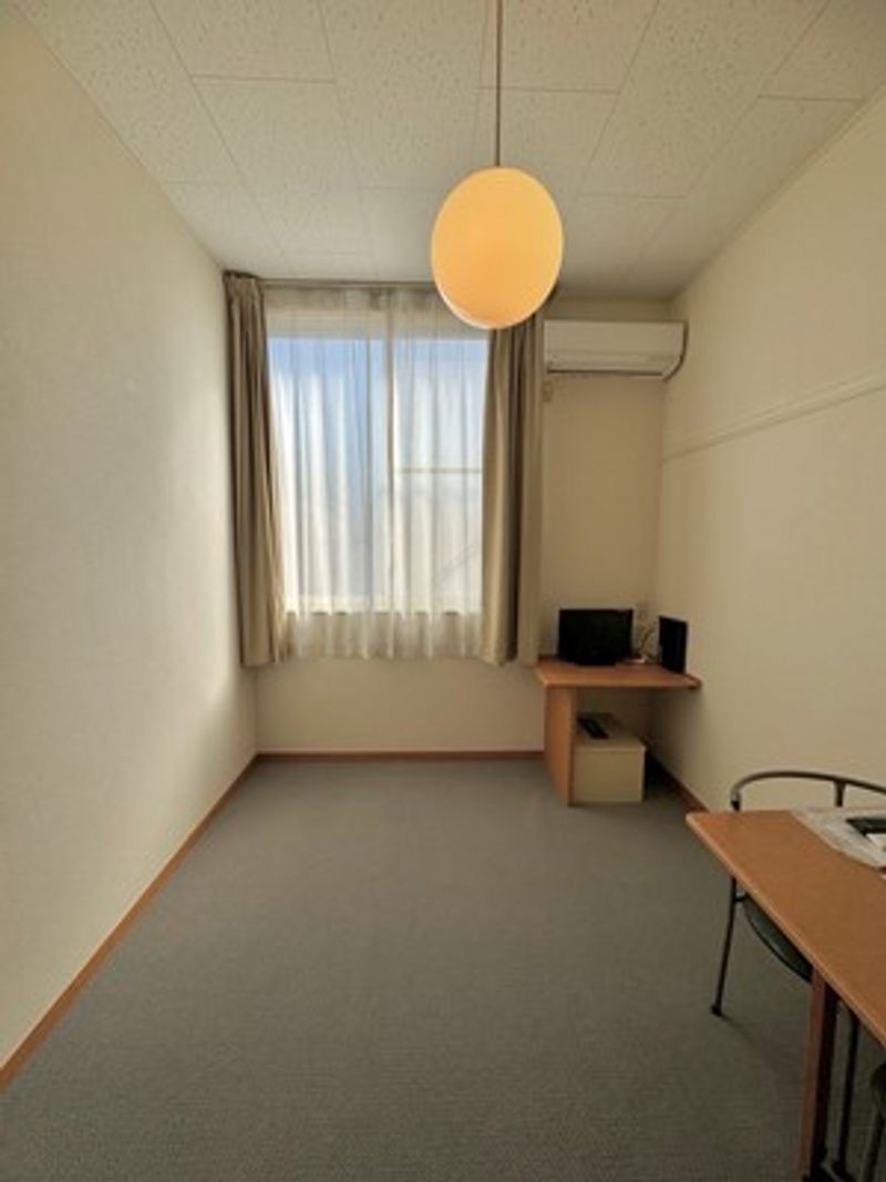 レオパレスストーンリバー 居間