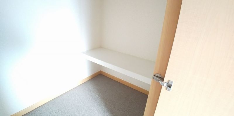 レオパレスロワジール 収納