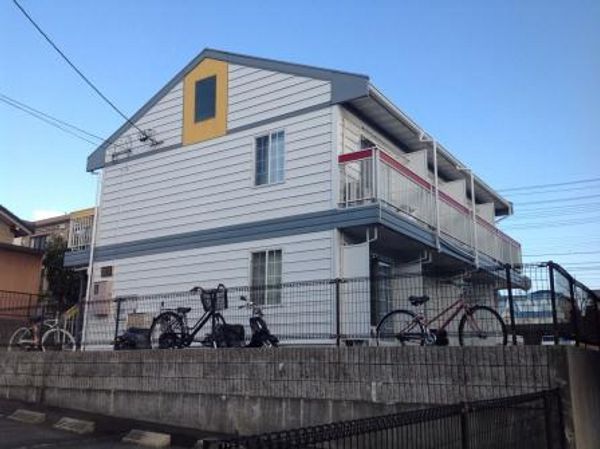 レオパレス紫苑 外観