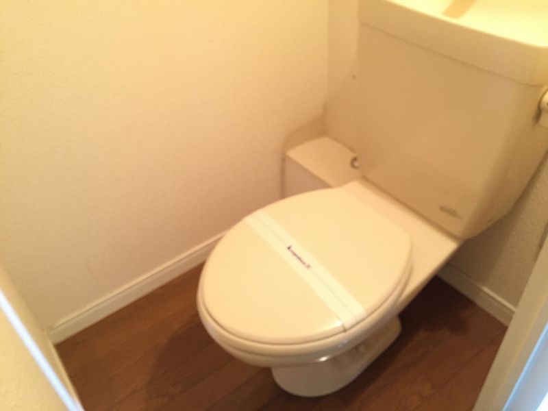 レオパレスサンフレンド トイレ