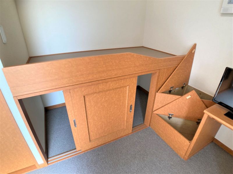 レオパレスやもと 収納