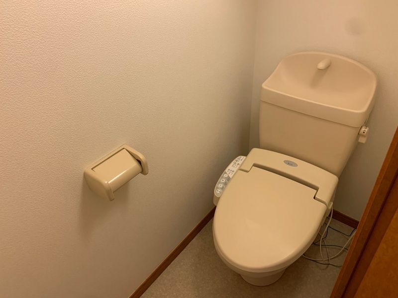 レオパレスグリーンハート トイレ