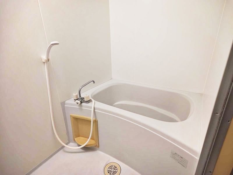 レオパレスフローラⅠ 風呂